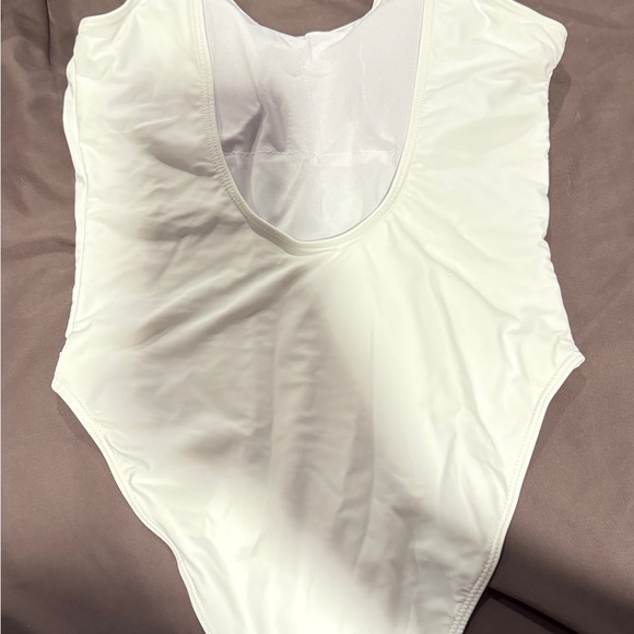 Satin Bride robe, sash & one-piece bathing suit. - Picture 10 of 12